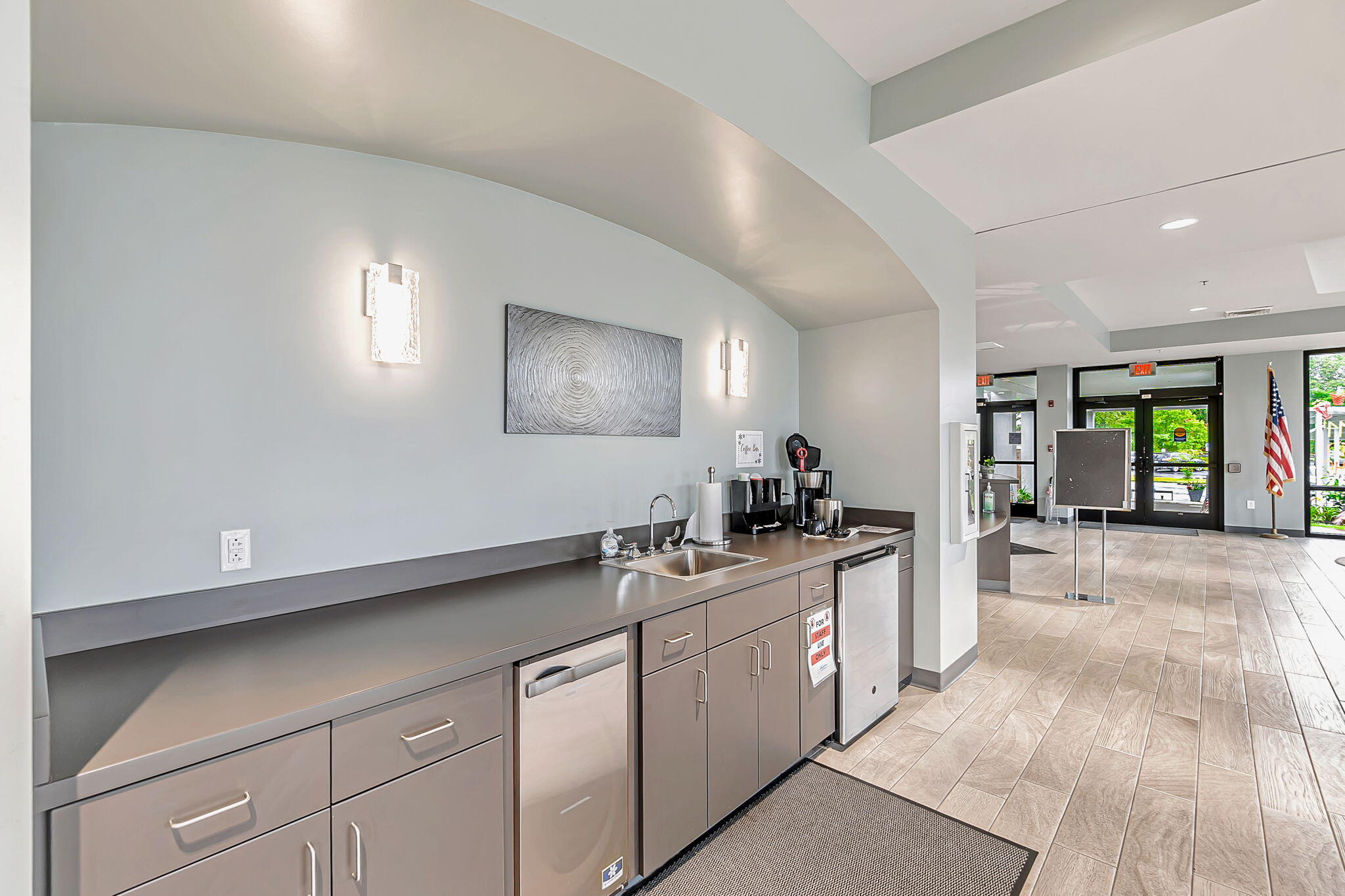 6562 Longview Street