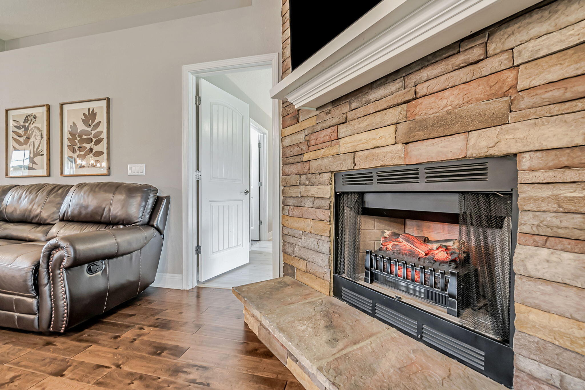 6562 Longview Street