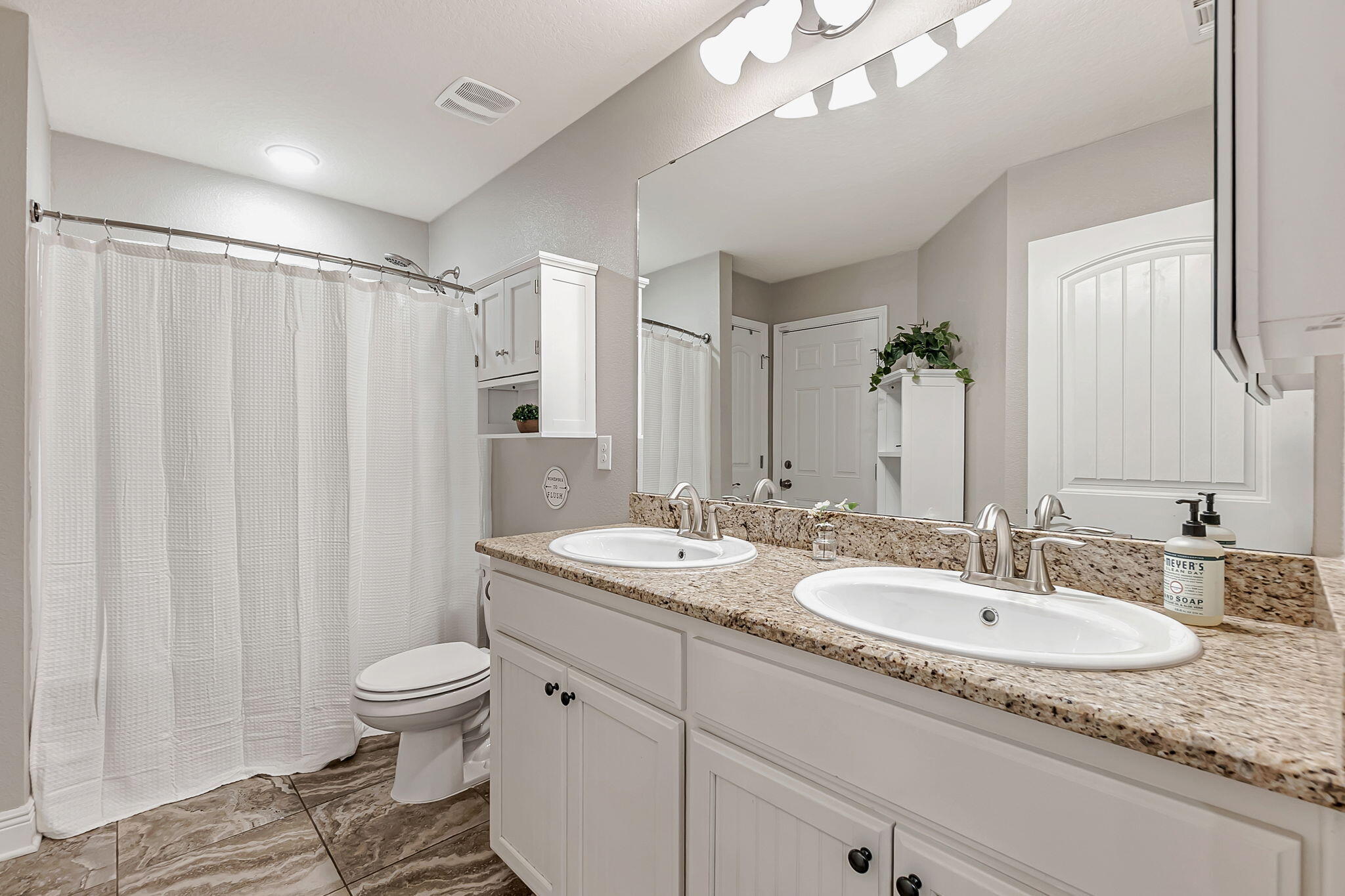 6562 Longview Street