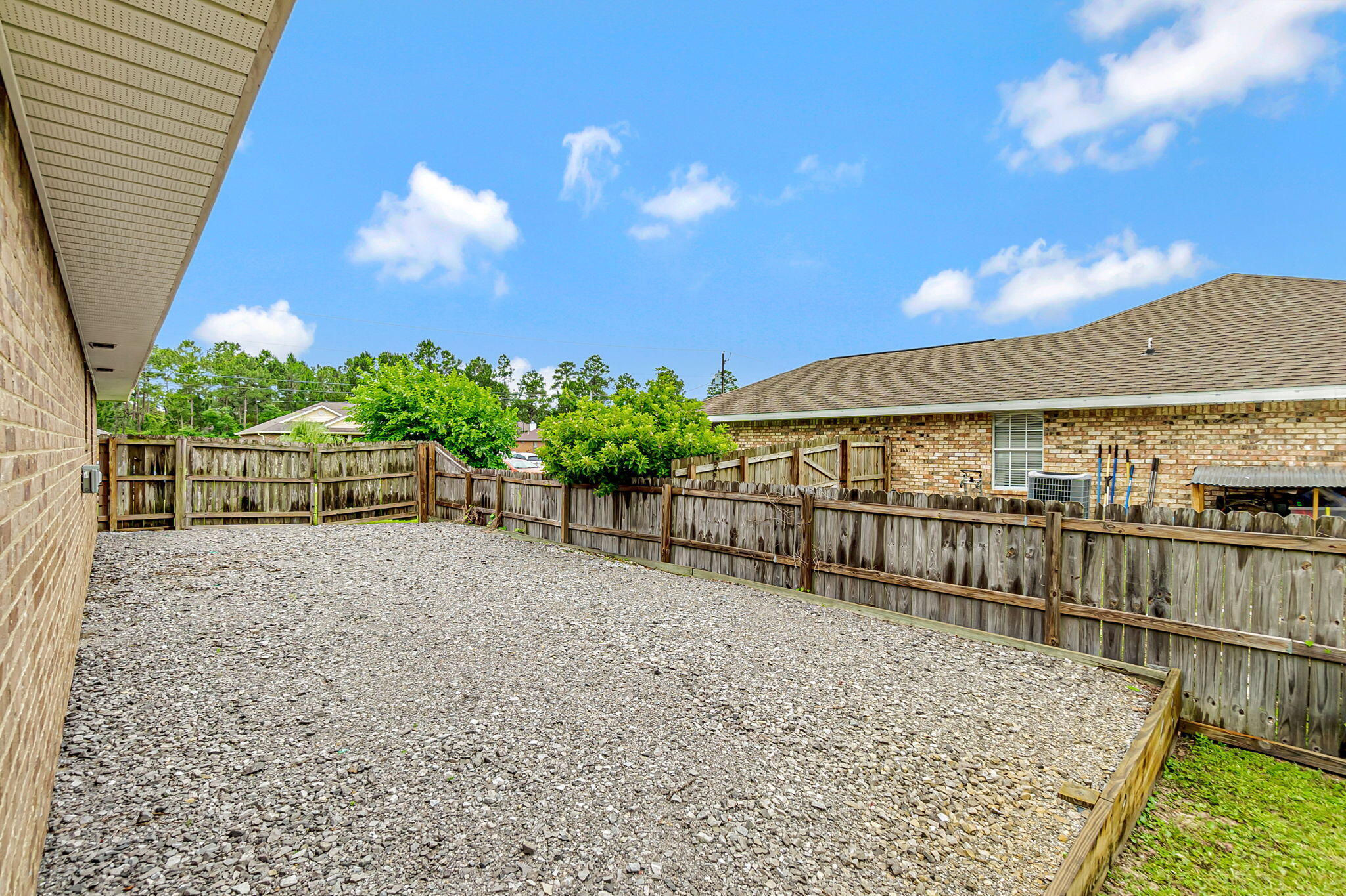 6562 Longview Street