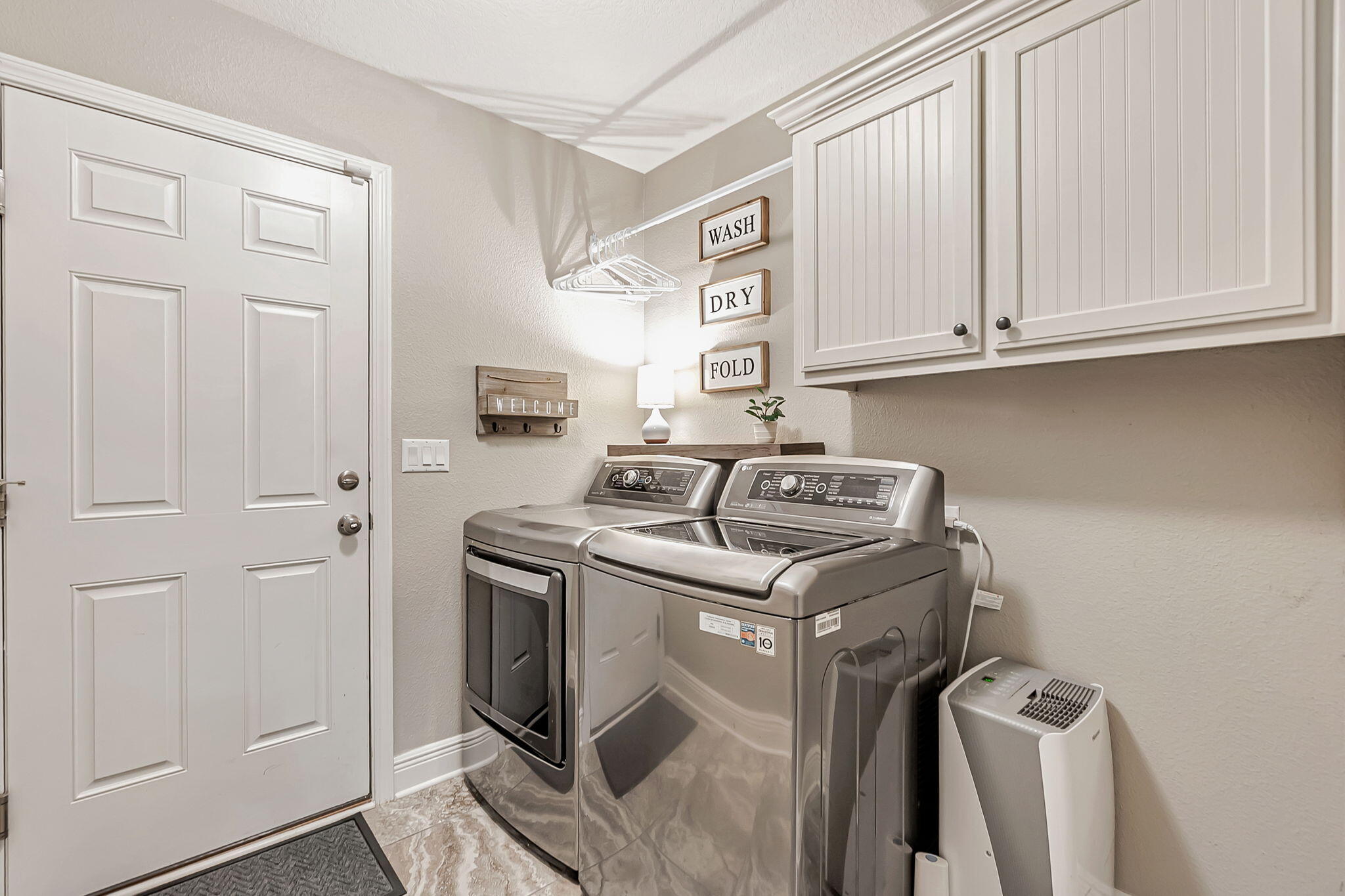 6562 Longview Street