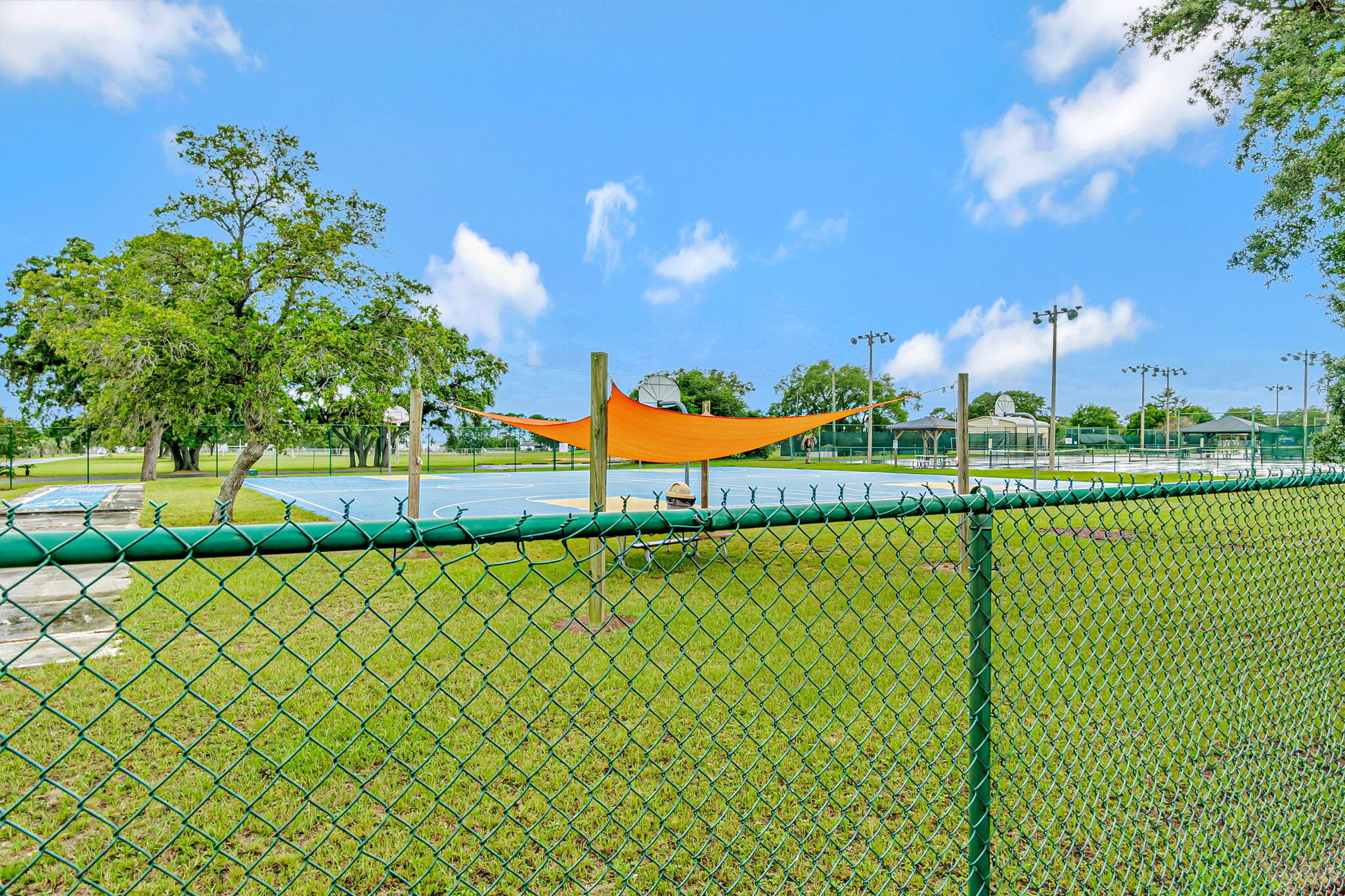 6562 Longview Street