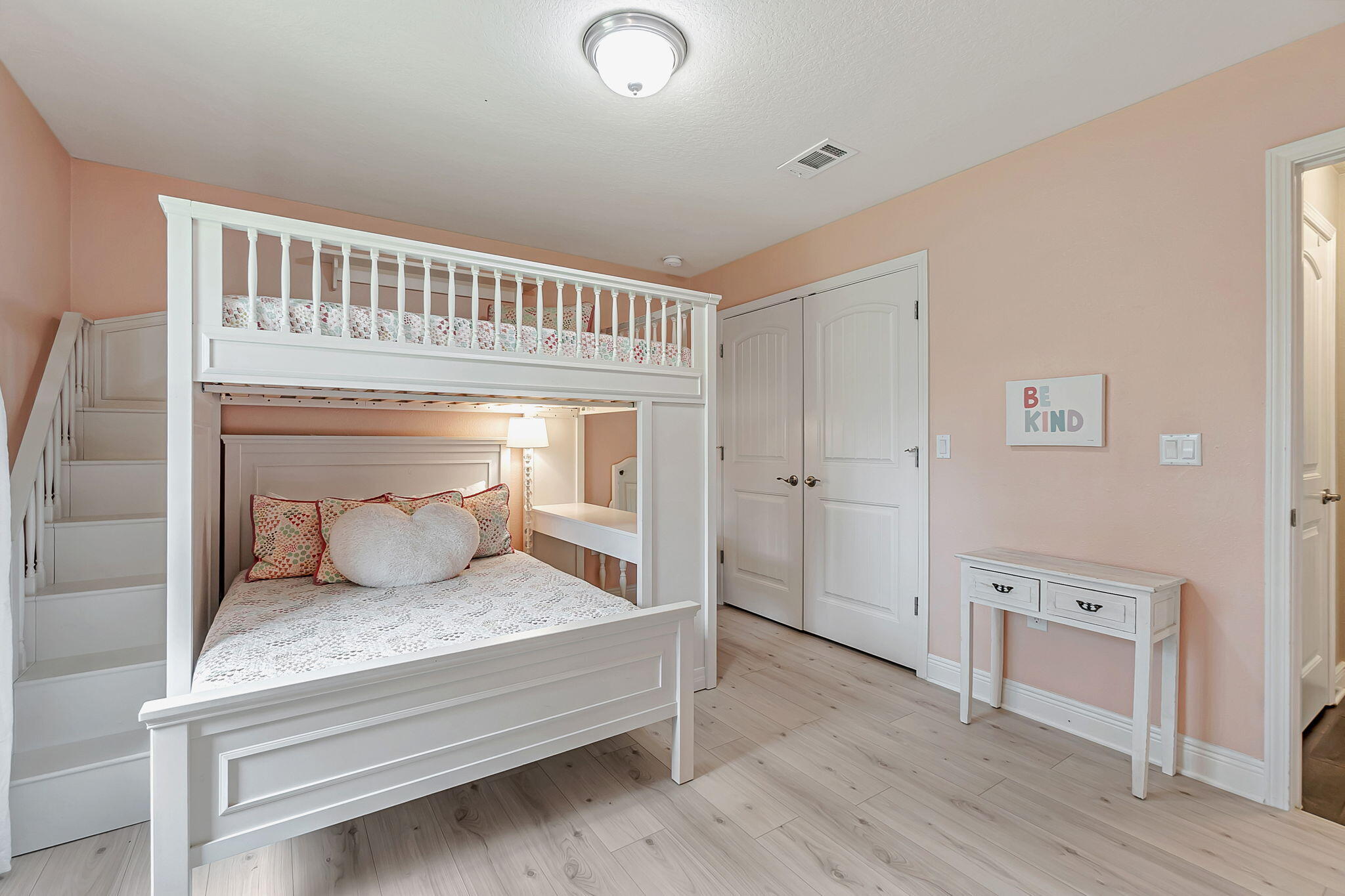 6562 Longview Street