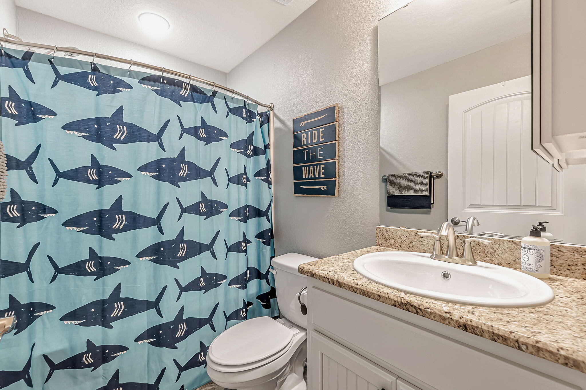 6562 Longview Street