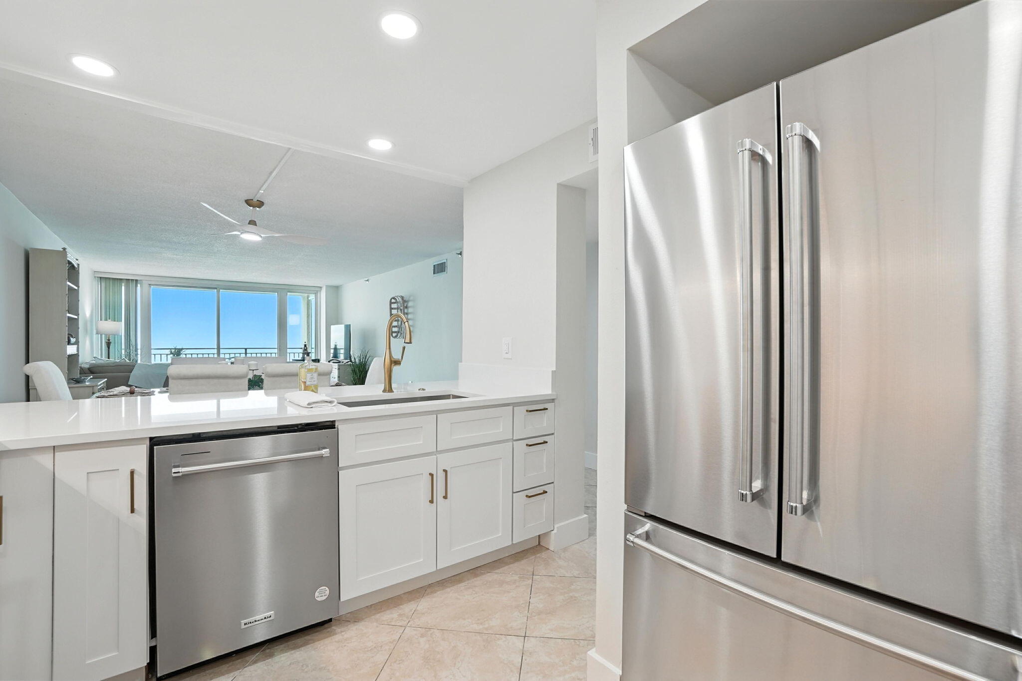 381 Santa Rosa Boulevard, W709