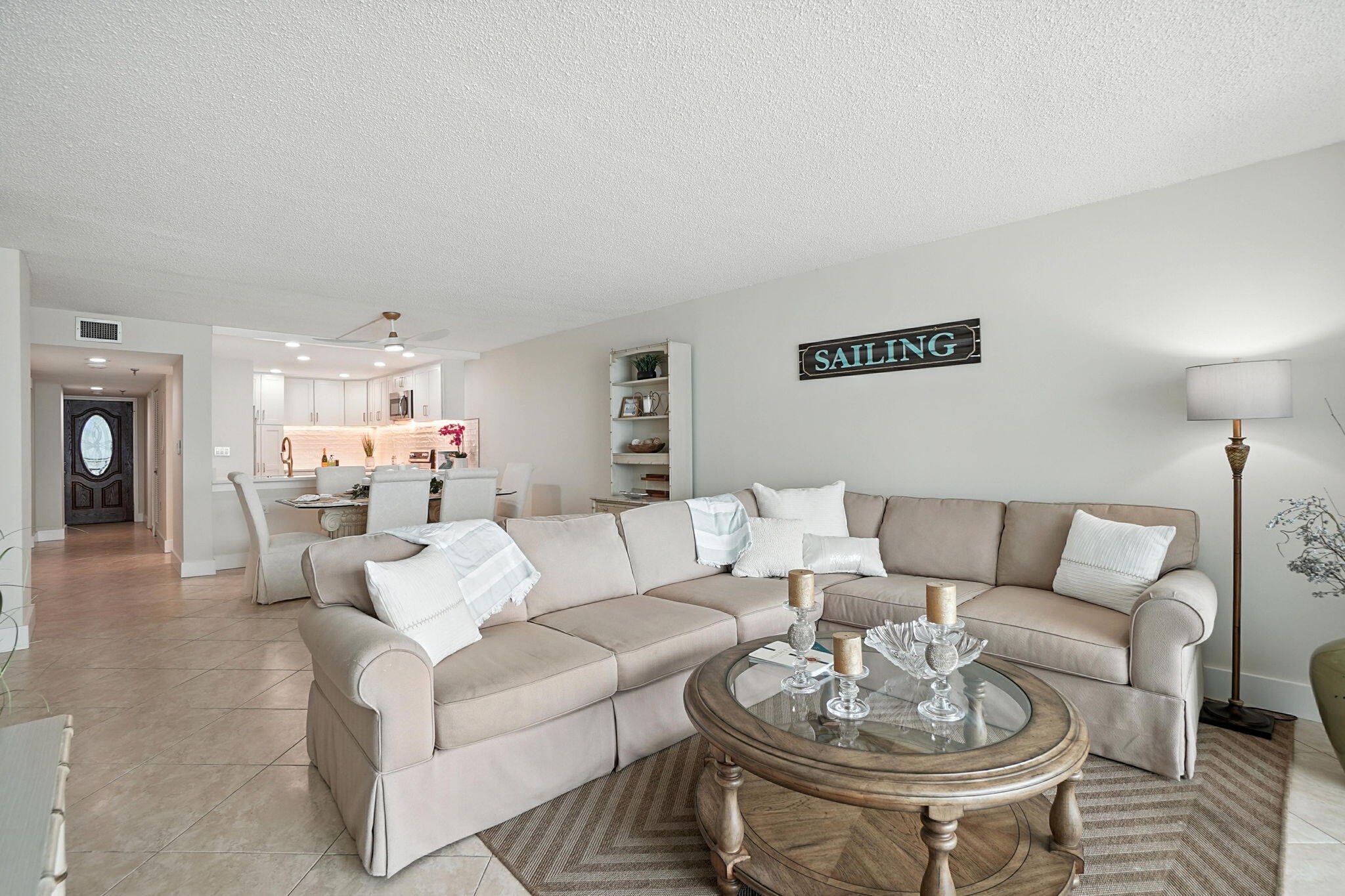 381 Santa Rosa Boulevard, W709