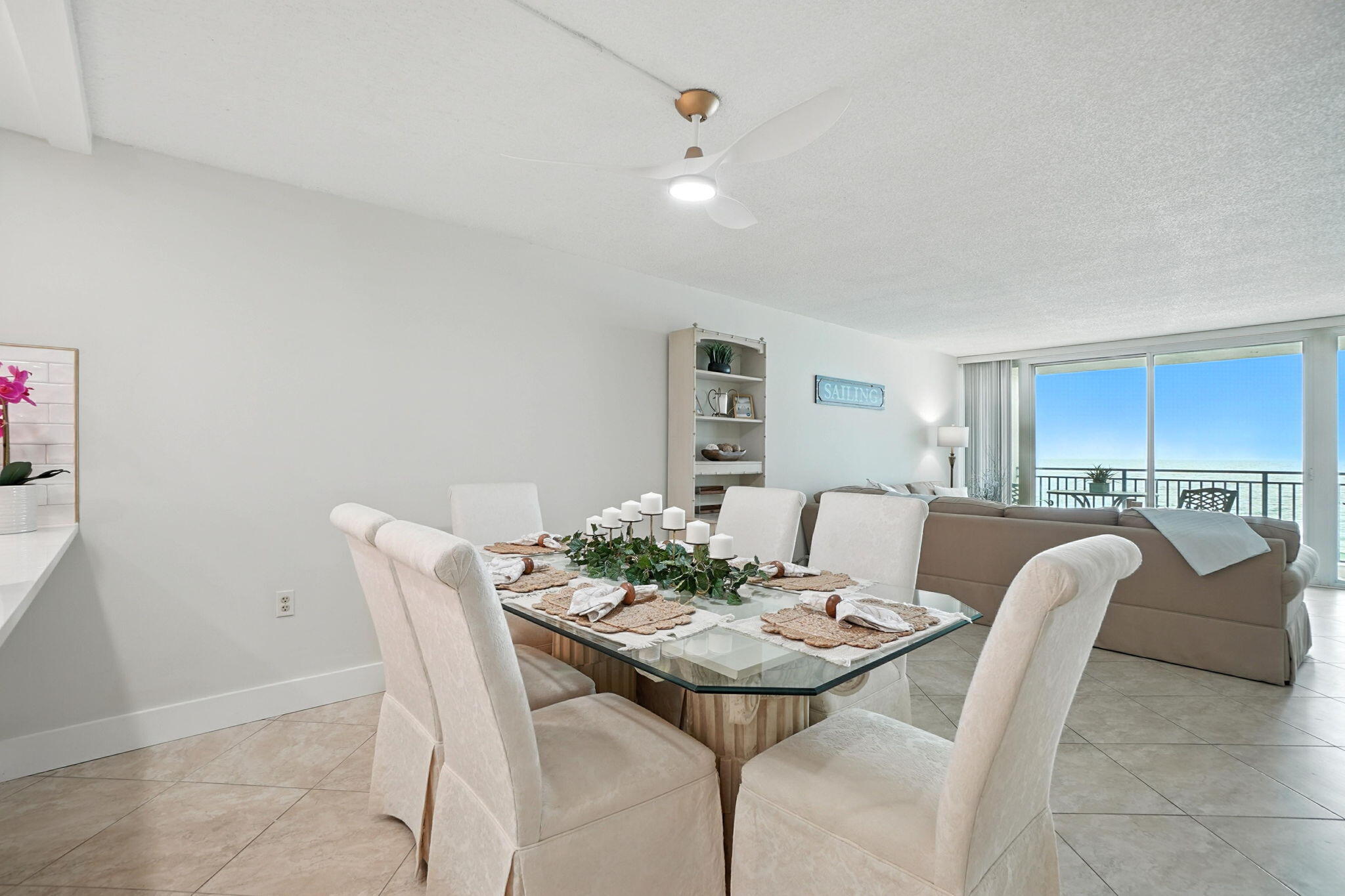 381 Santa Rosa Boulevard, W709