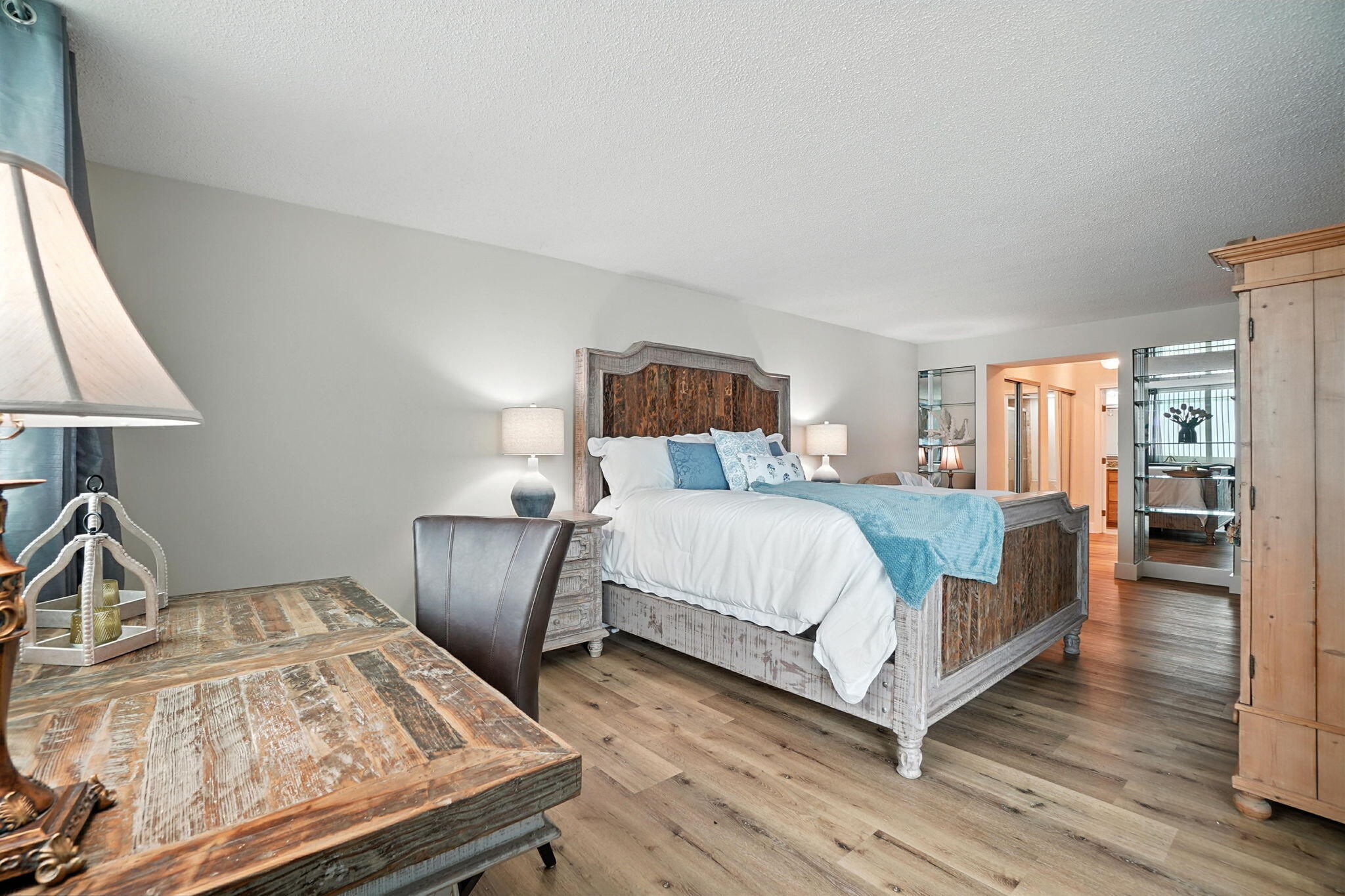 381 Santa Rosa Boulevard, W709