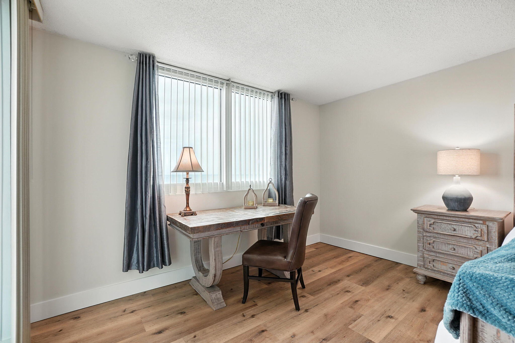 381 Santa Rosa Boulevard, W709