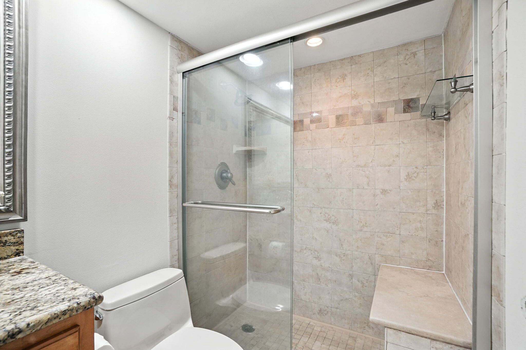 381 Santa Rosa Boulevard, W709