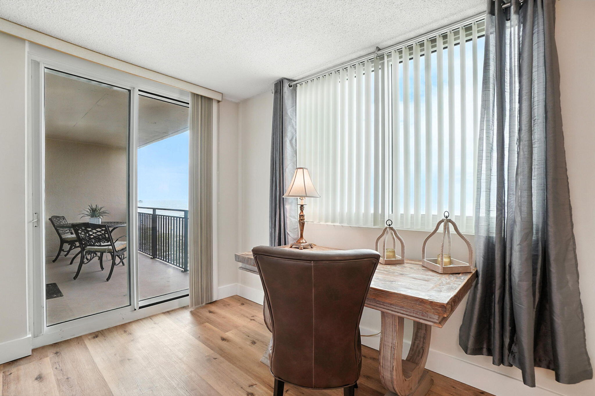 381 Santa Rosa Boulevard, W709