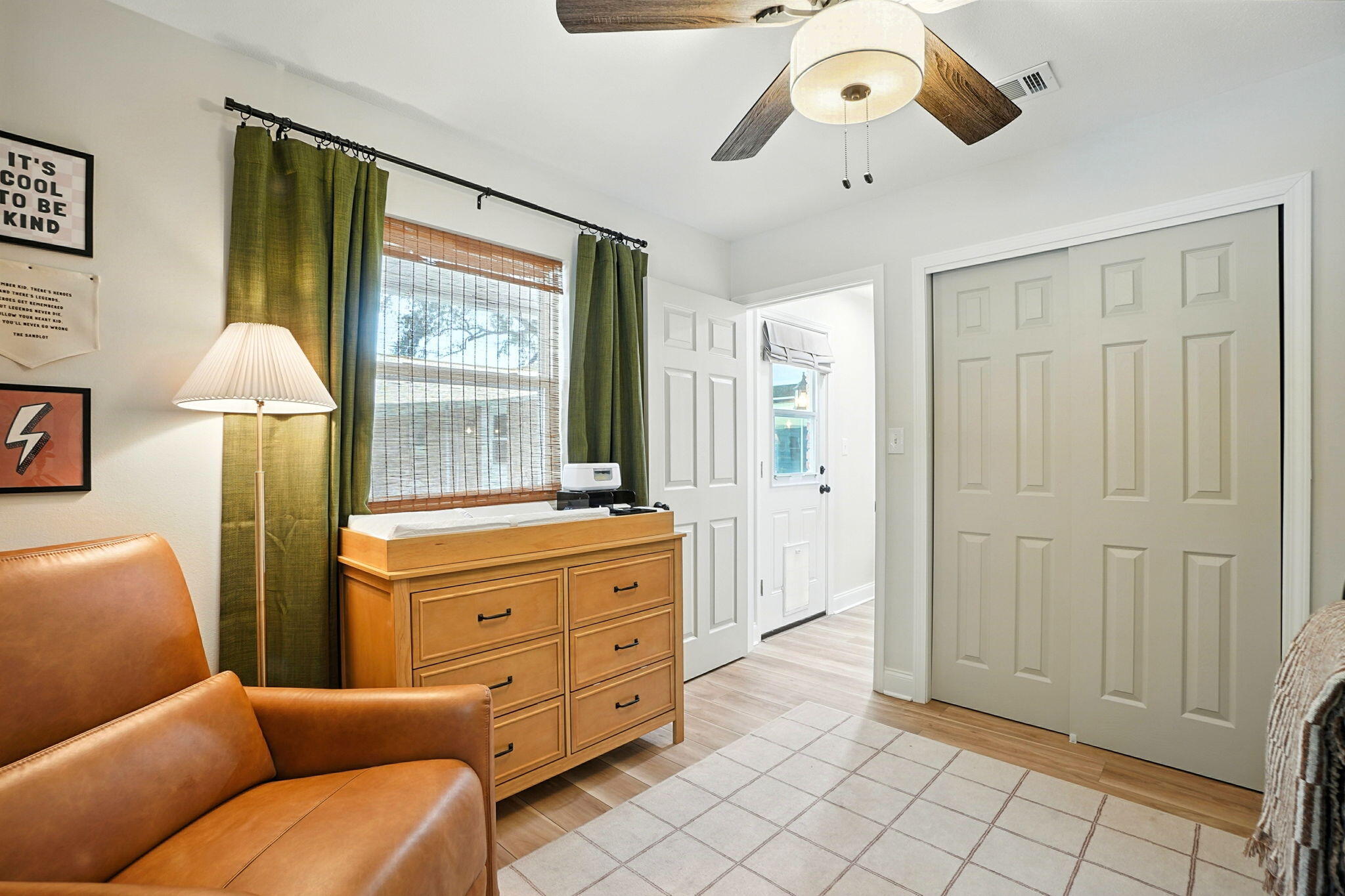 616 NE Fairway Avenue