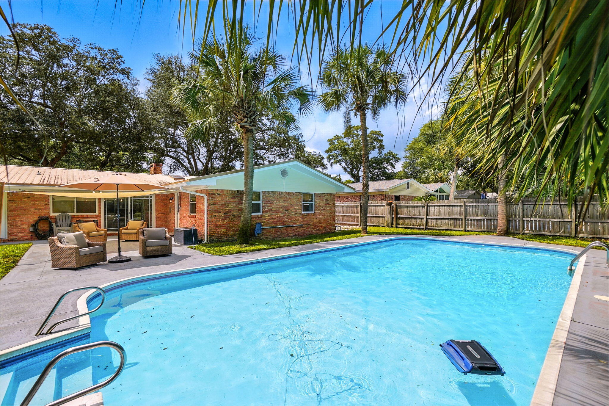 616 NE Fairway Avenue