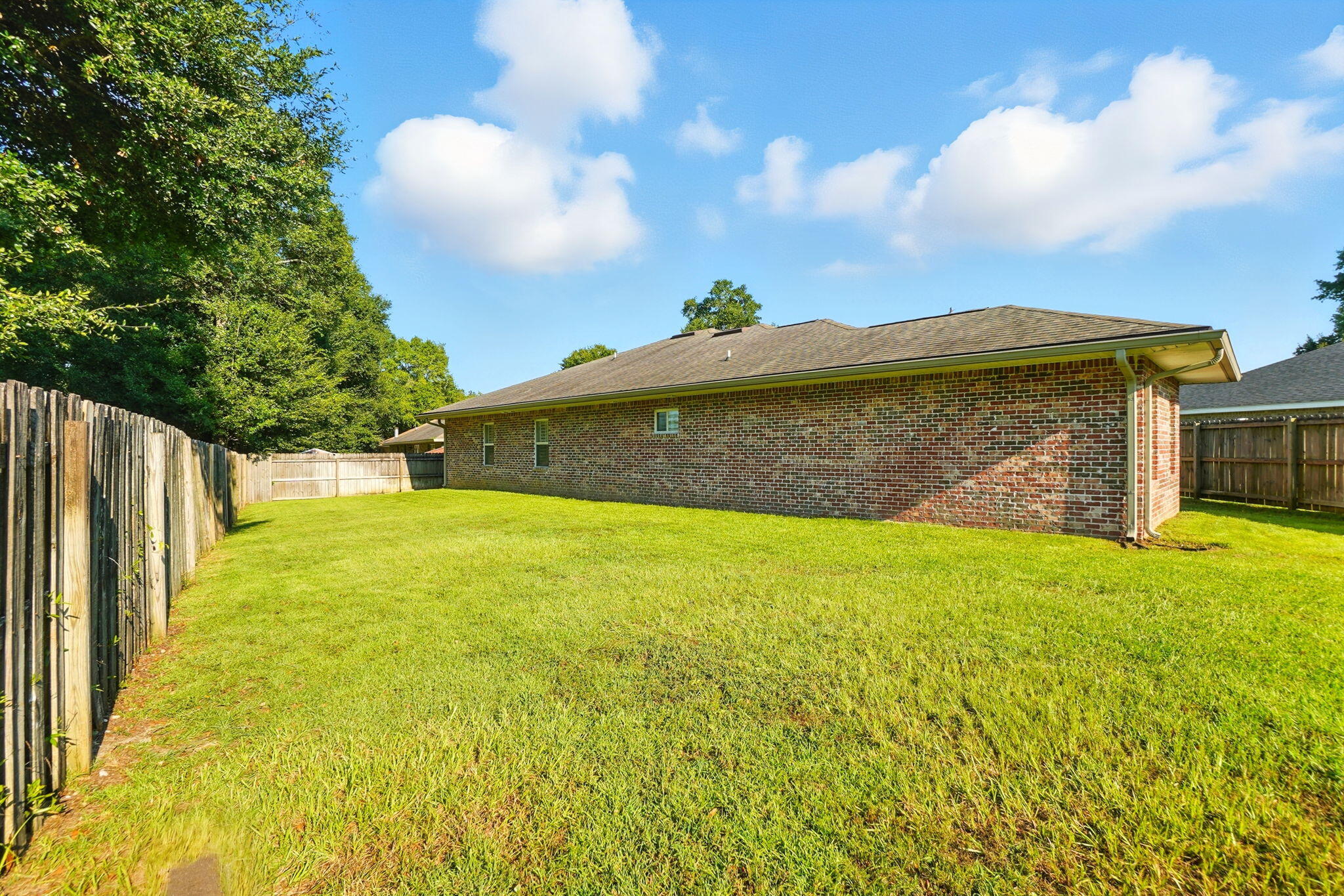 212 Eleases Crossing