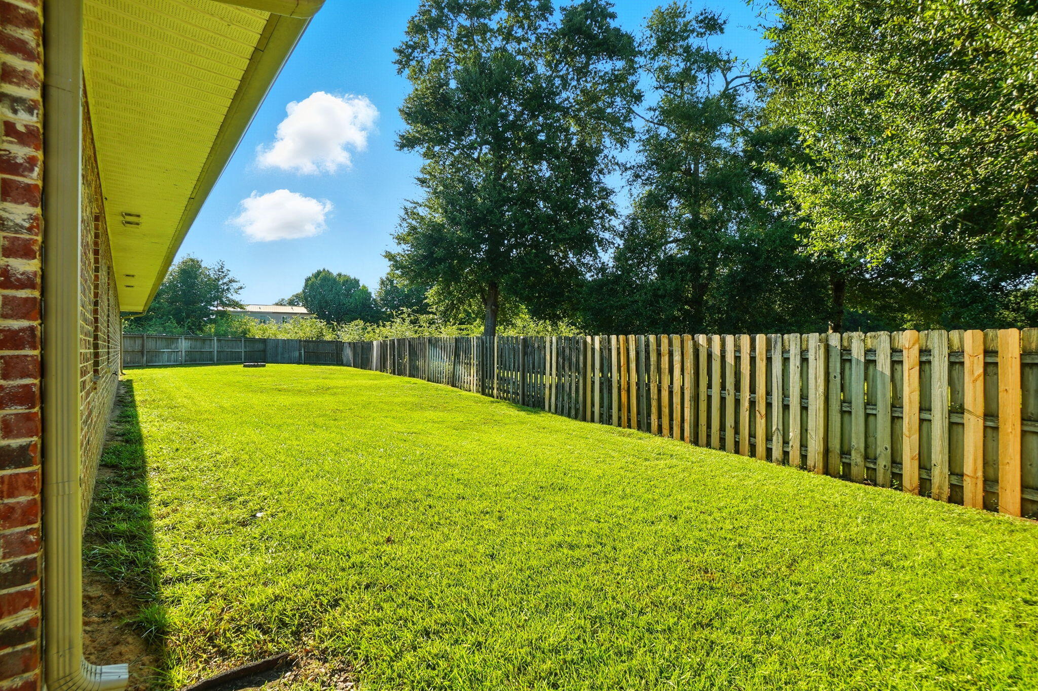 212 Eleases Crossing