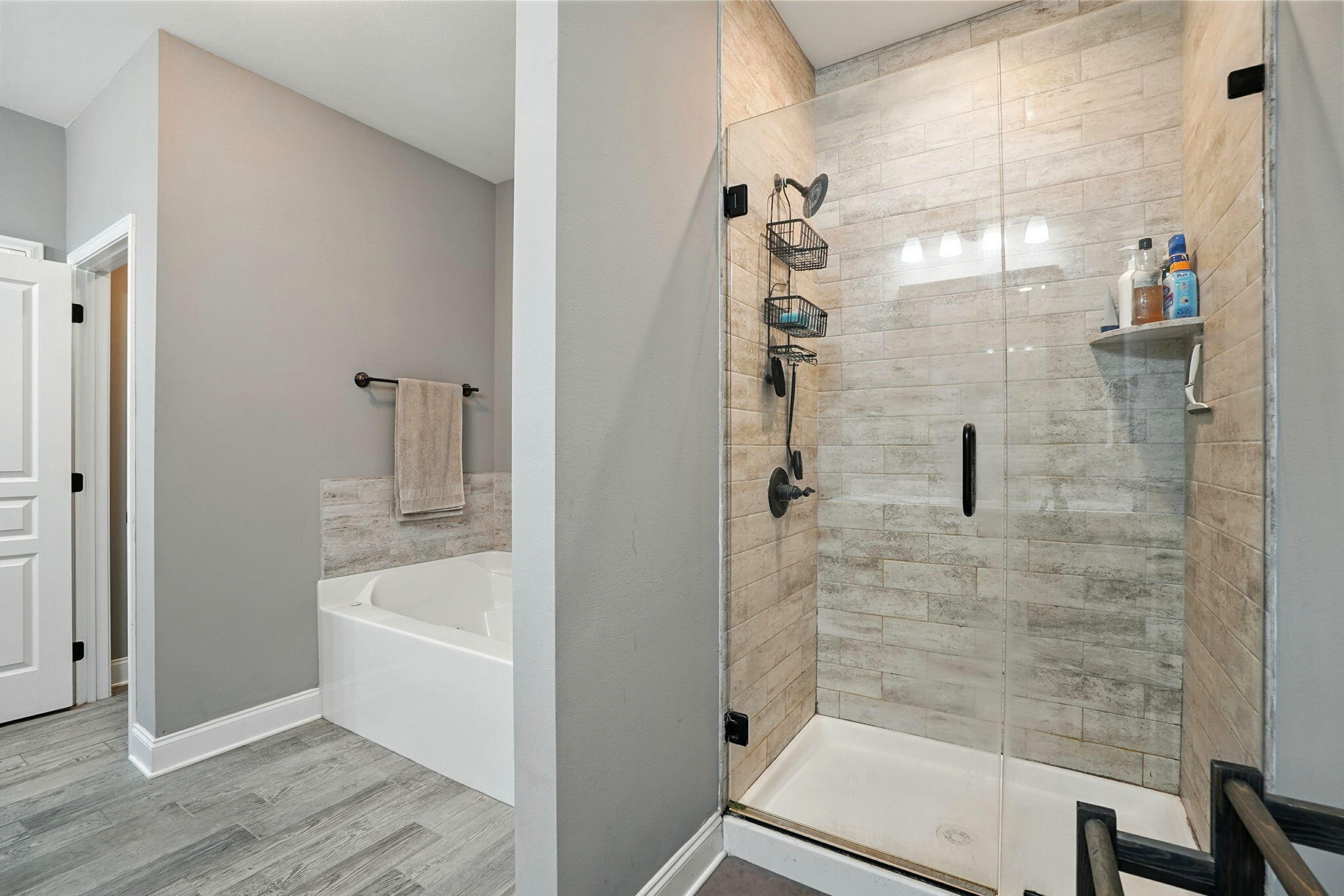 212 Eleases Crossing