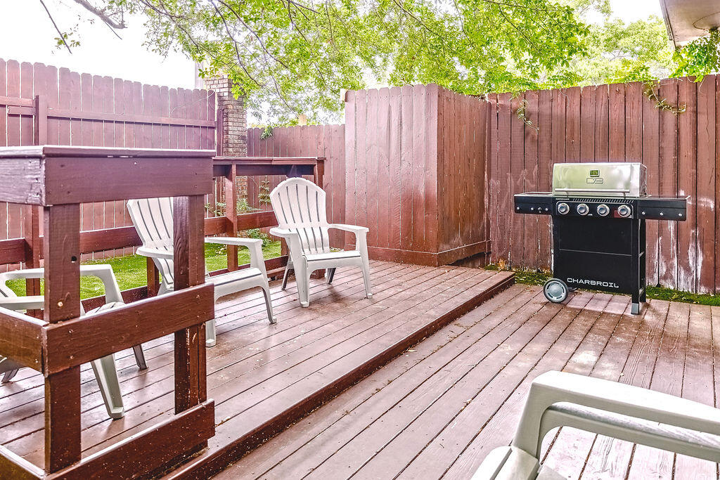 209 SW Honeytree Lane