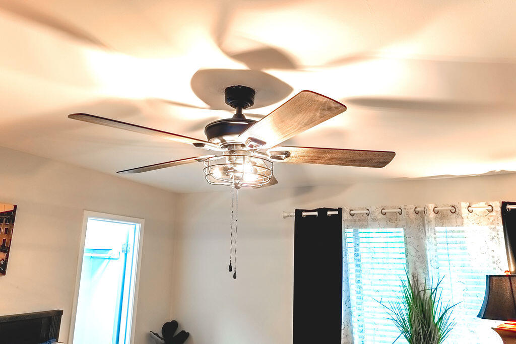 209 SW Honeytree Lane