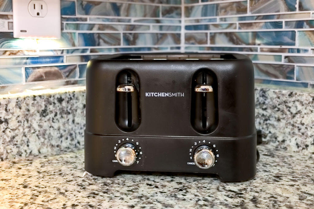 209 SW Honeytree Lane