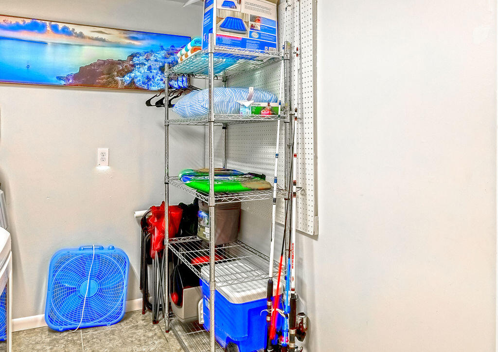 209 SW Honeytree Lane