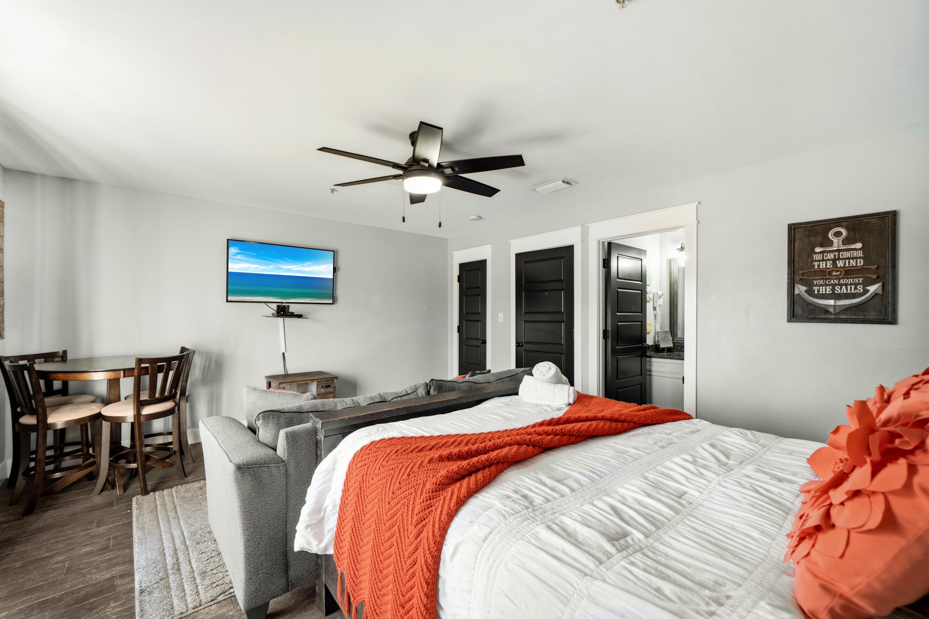 1986 Scenic Gulf Drive APT 3