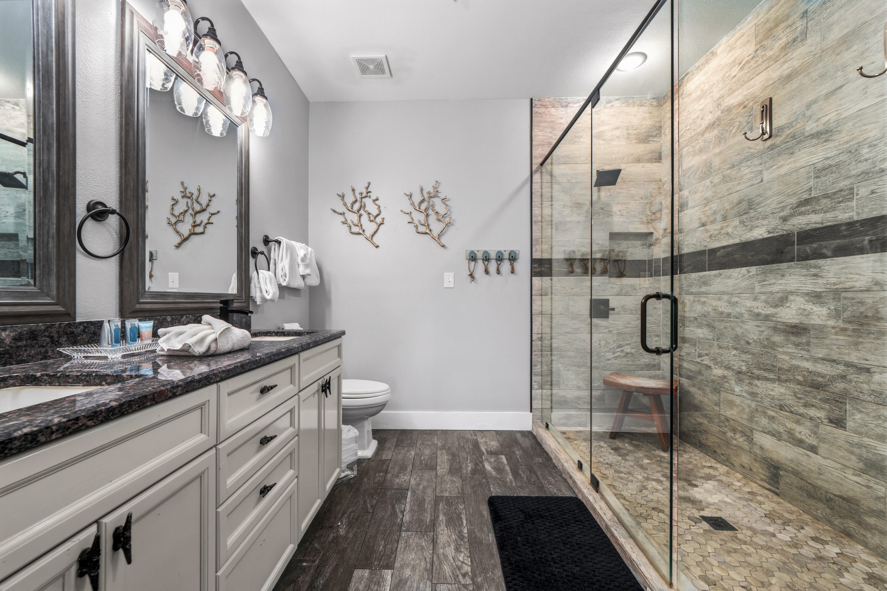 1986 Scenic Gulf Drive APT 3