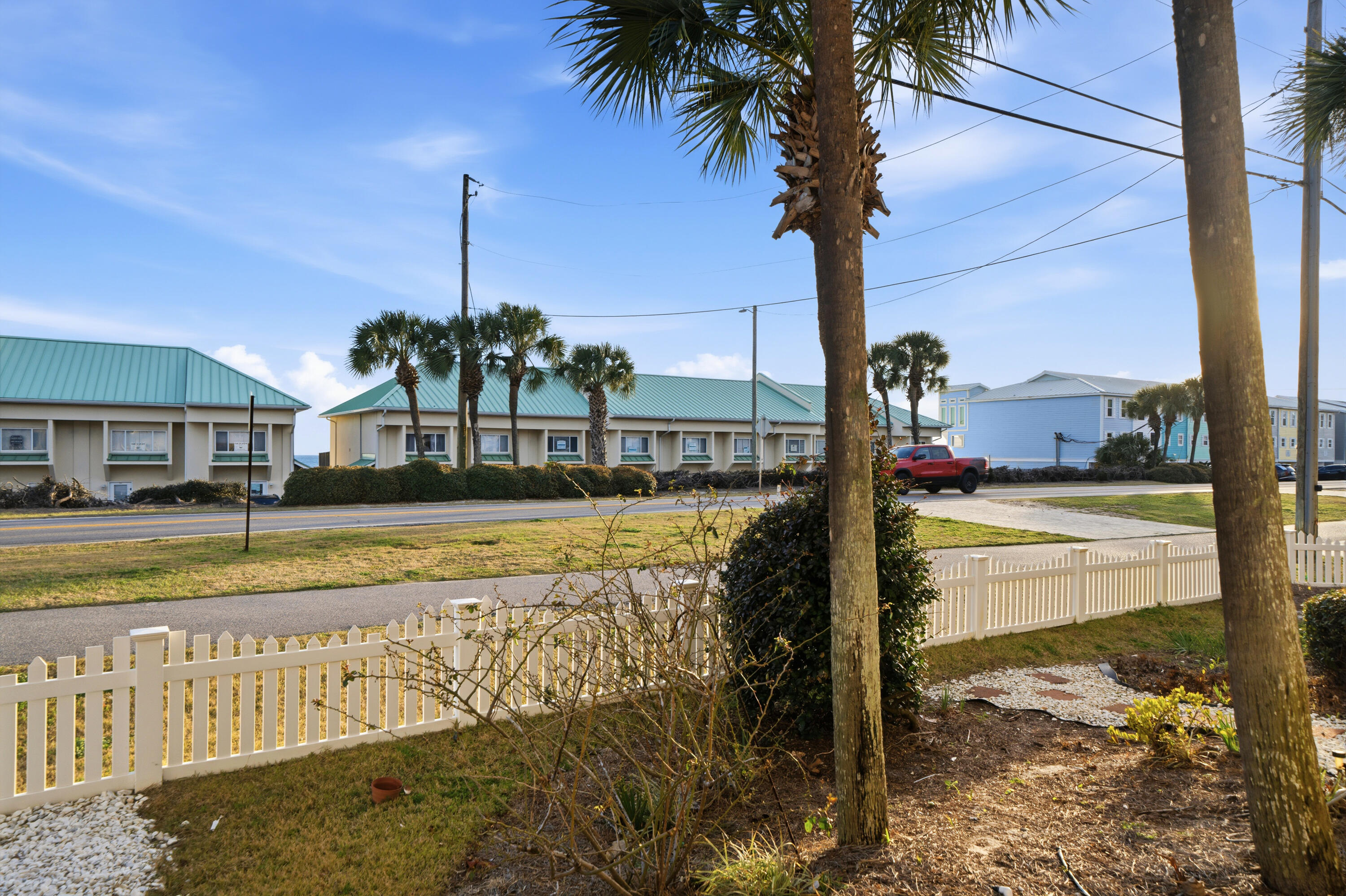 1986 Scenic Gulf Drive APT 3