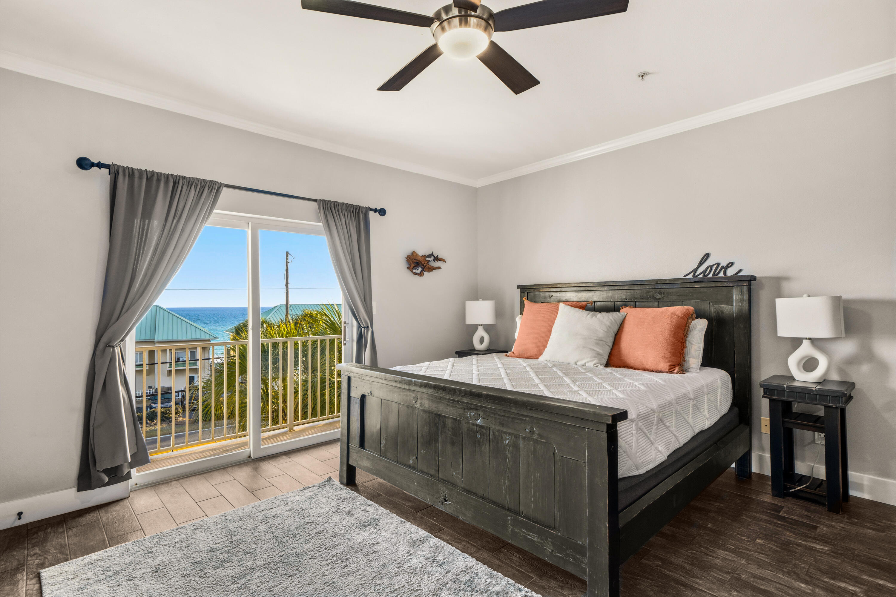 1986 Scenic Gulf Drive APT 3