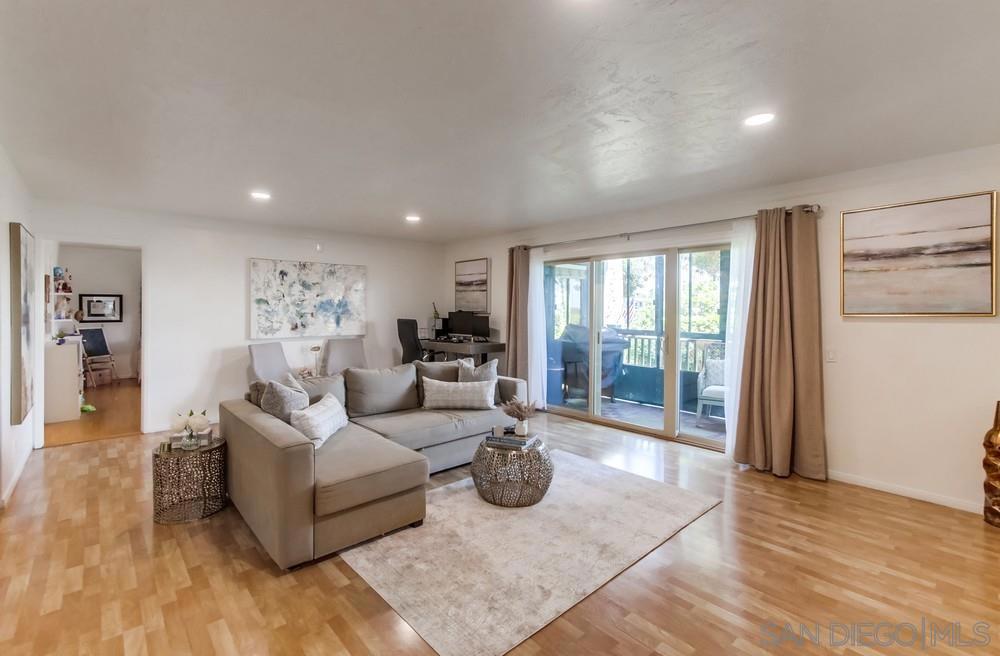 2540 Clairemont Dr. #105