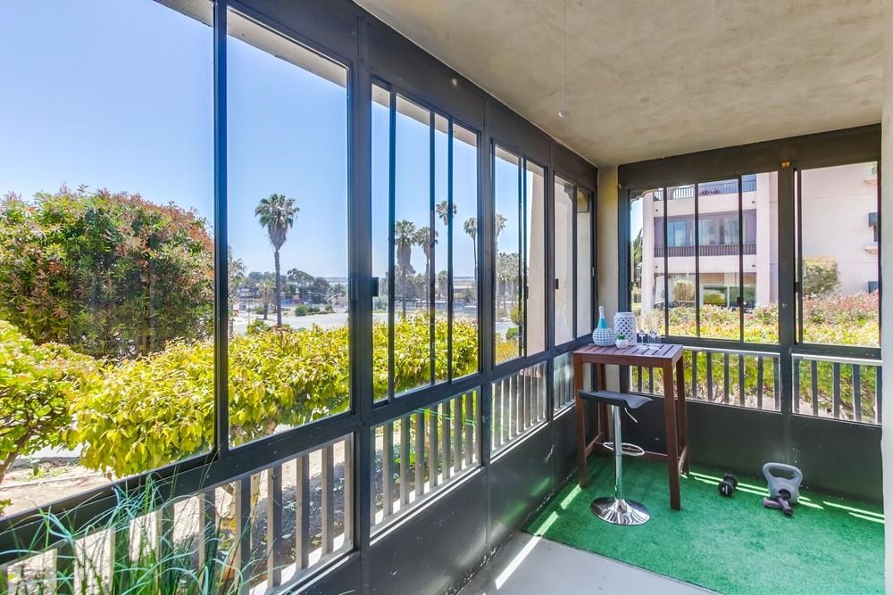 2540 Clairemont Dr. #105