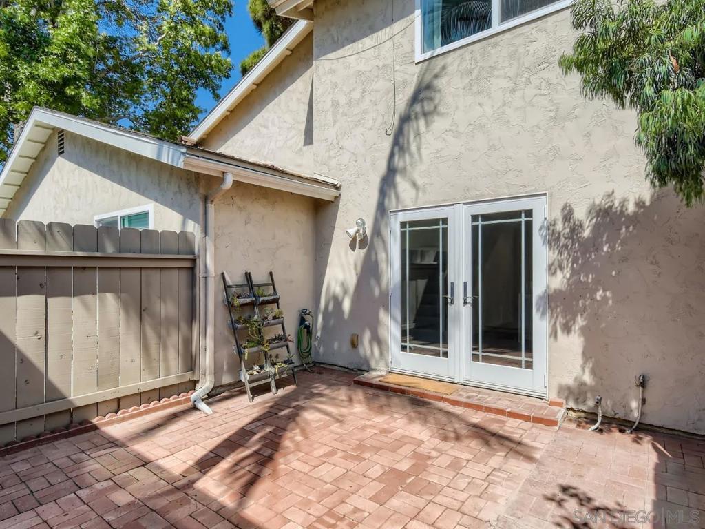 7856 Camino Glorita