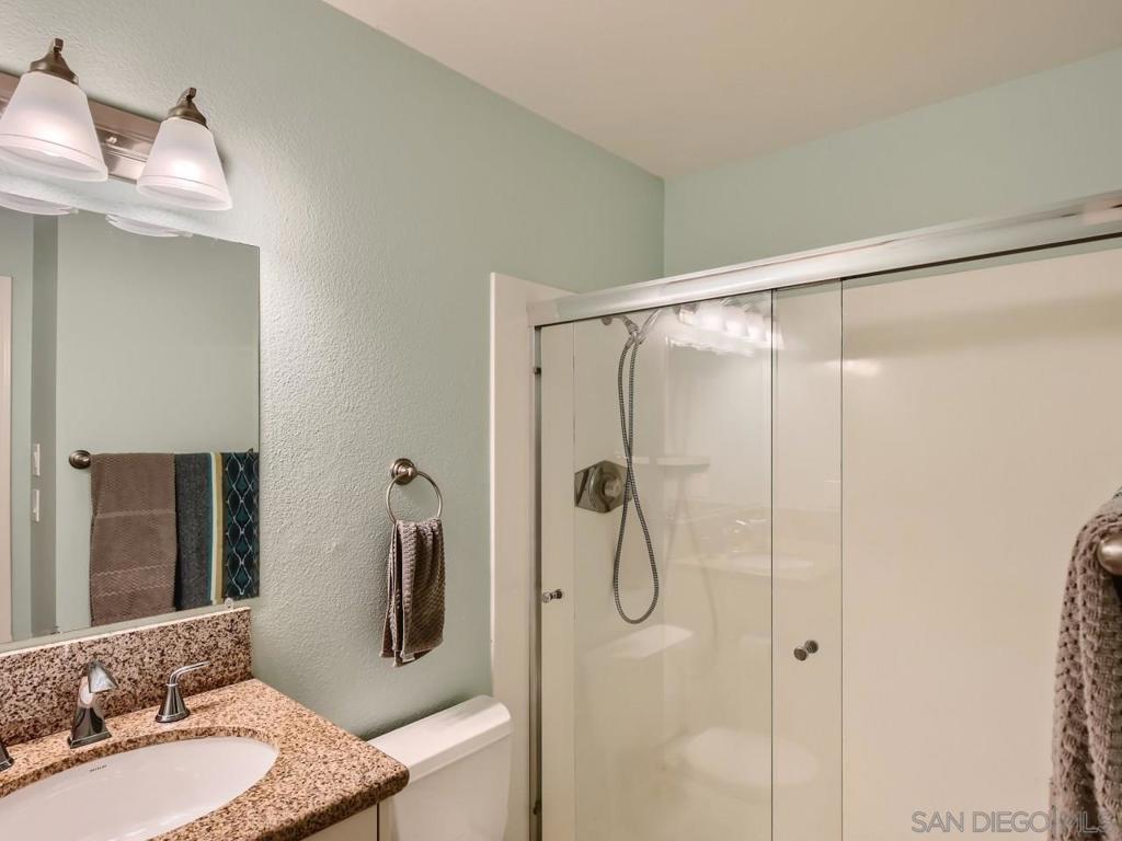 7856 Camino Glorita