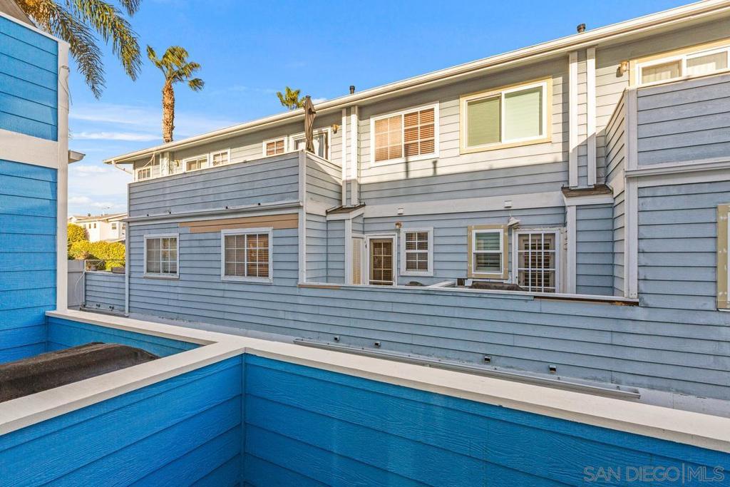 1005 Tourmaline St 3