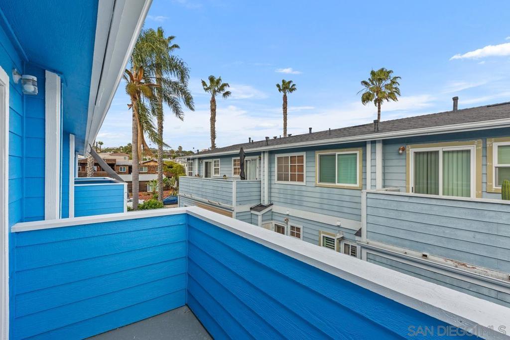 1005 Tourmaline St 3