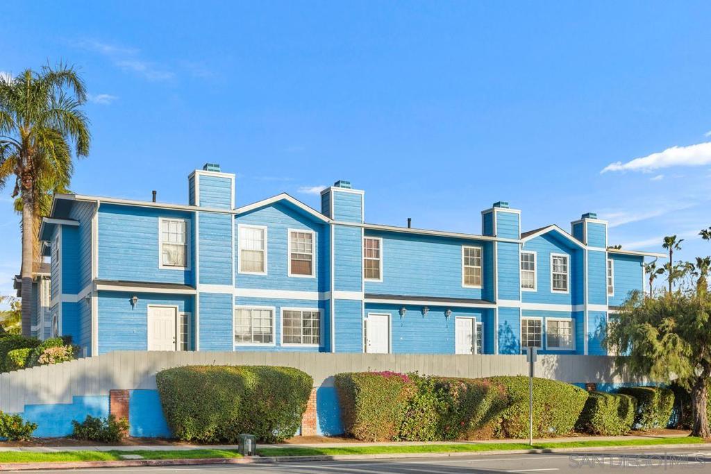 1005 Tourmaline St 3