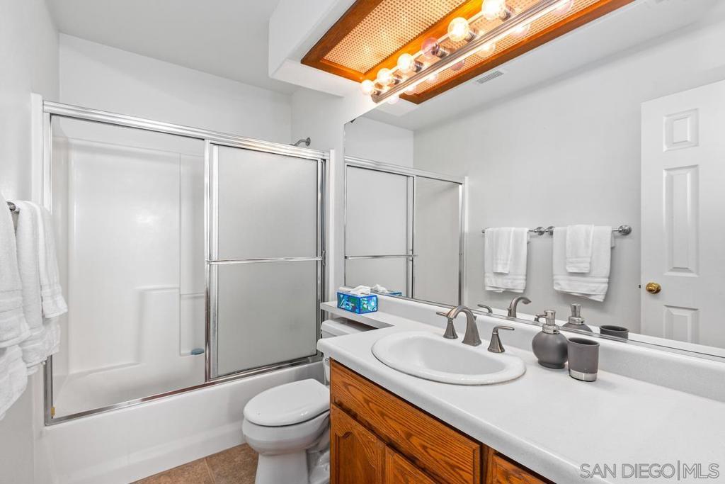 1005 Tourmaline St 3