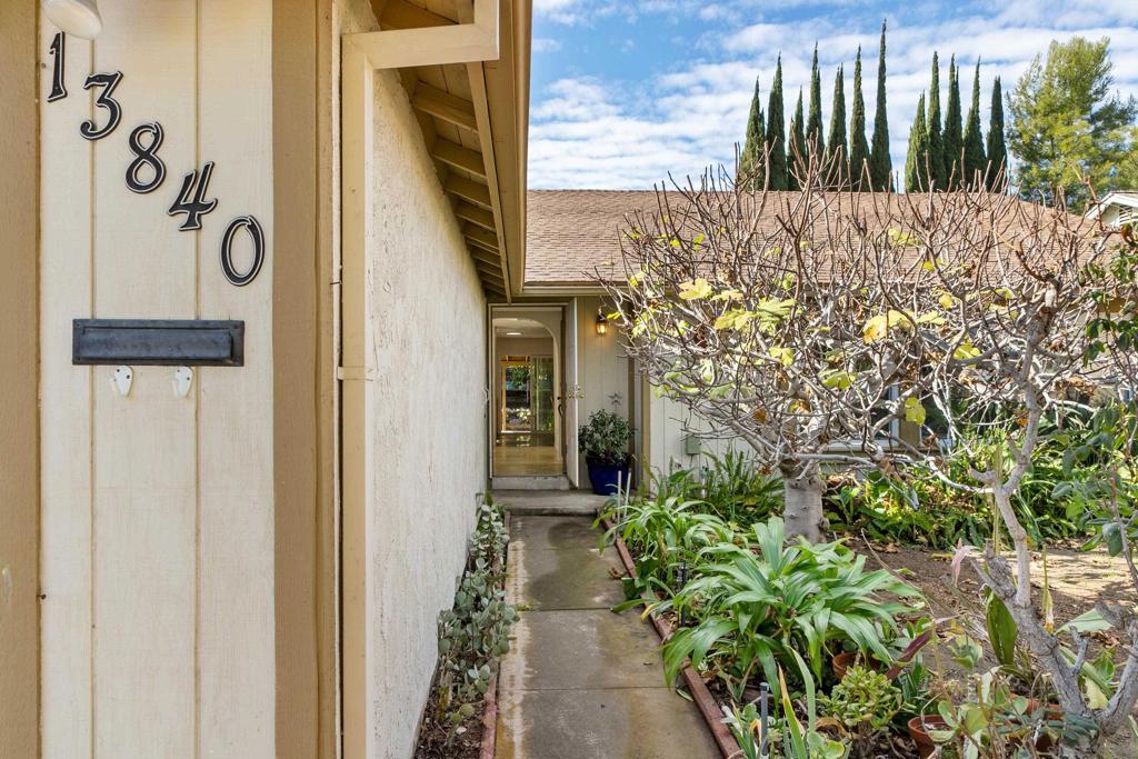 13840 Olive Grove Pl