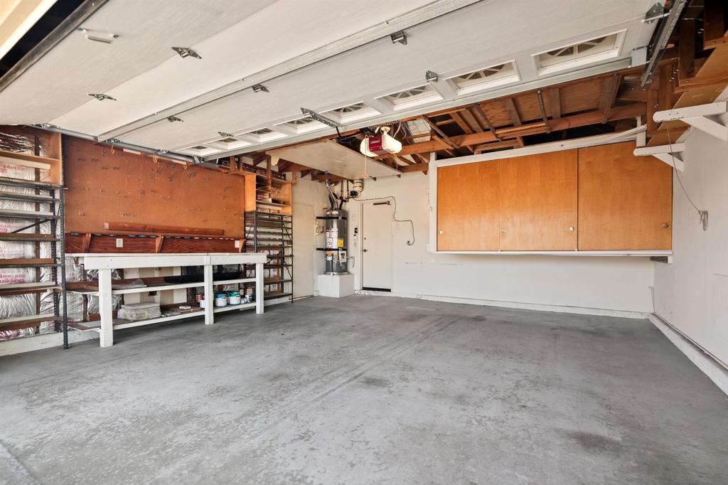 18113 Calle Estepona