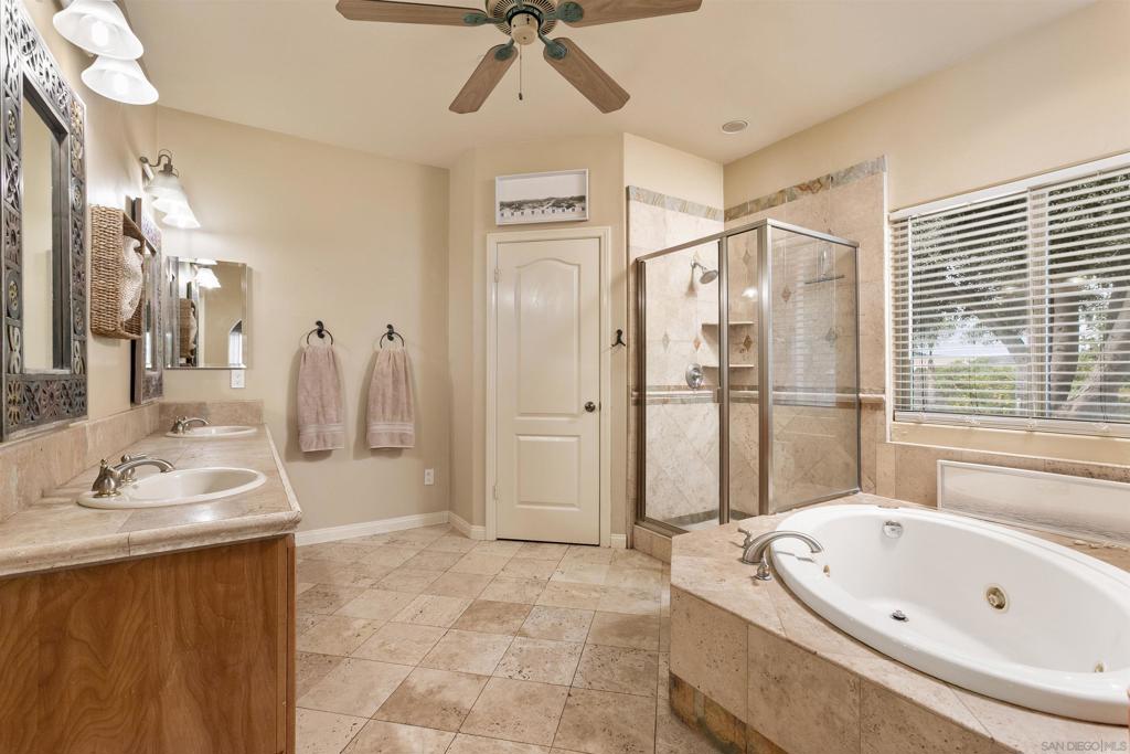 15336 Mesa Estates Ct