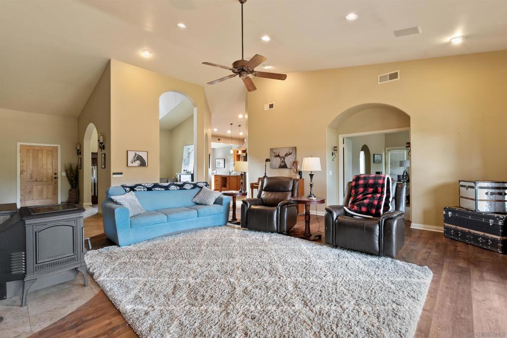 15336 Mesa Estates Ct