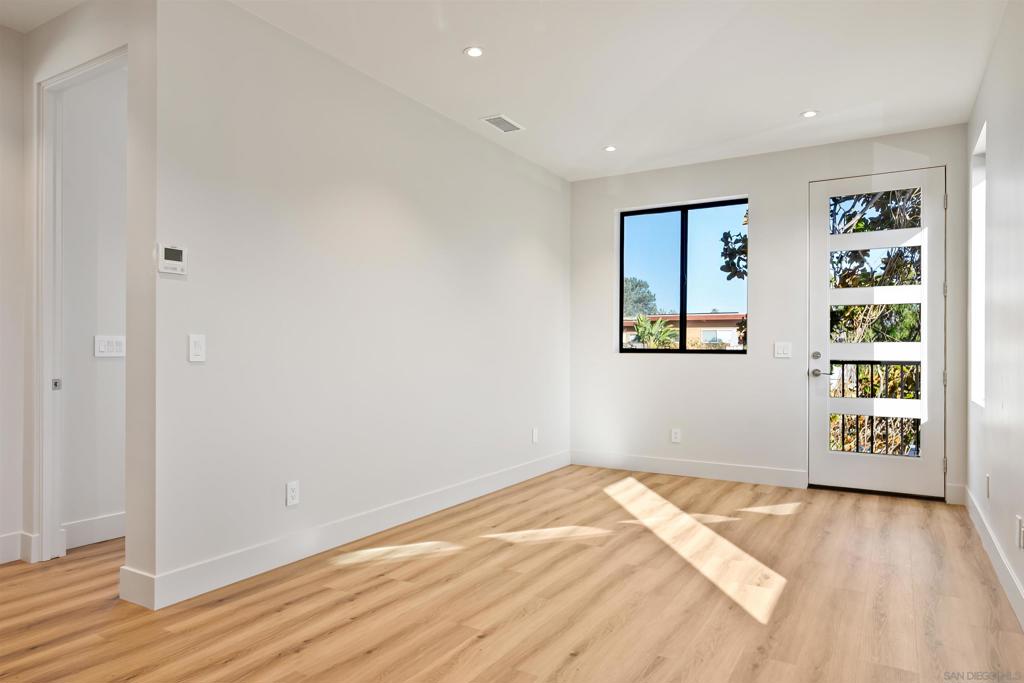 8168 Paseo Del Ocaso 2nd Floor ADU