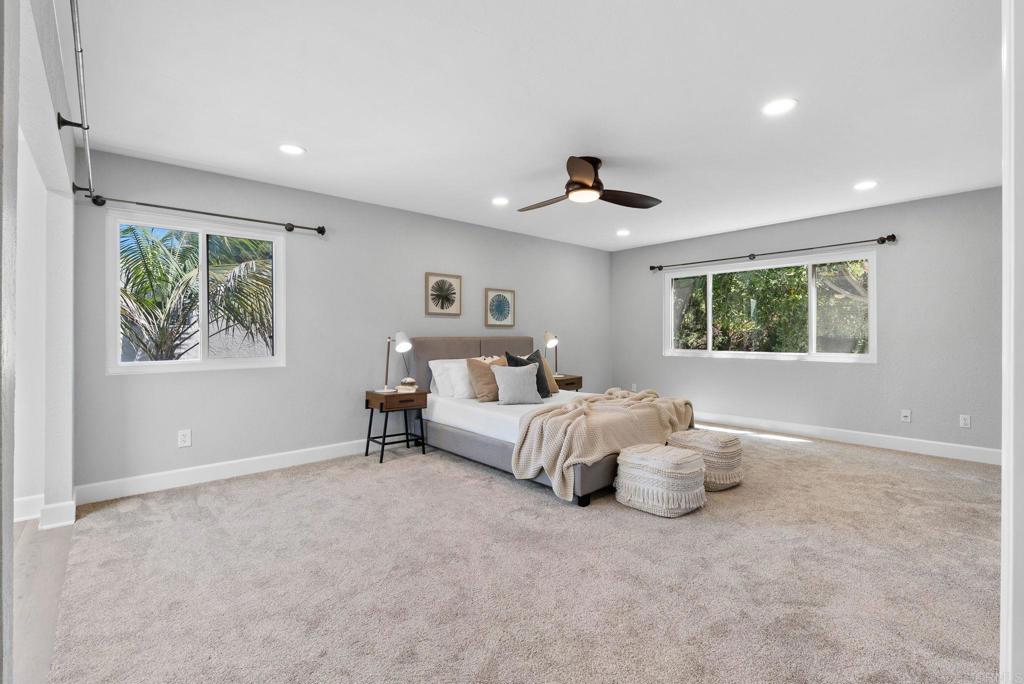 2735 Bay Canyon