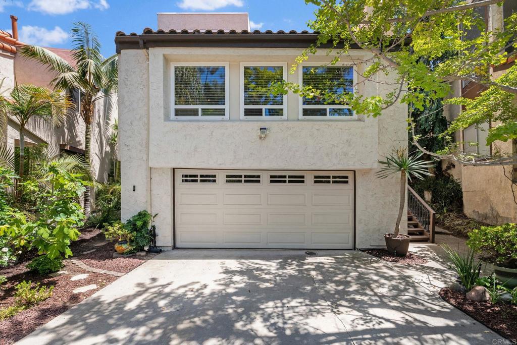 2735 Bay Canyon