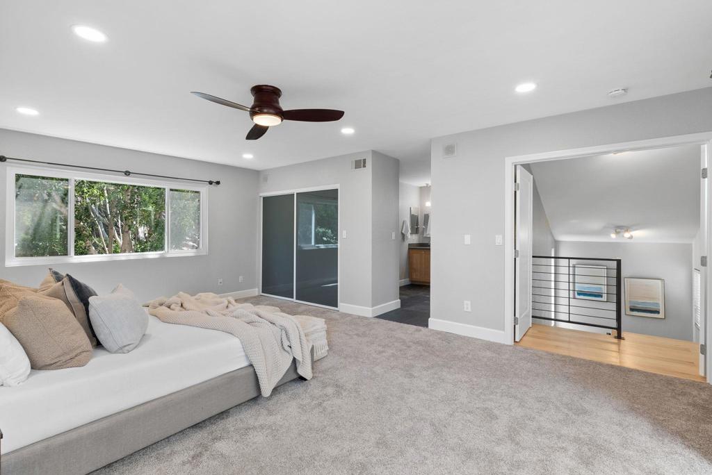 2735 Bay Canyon