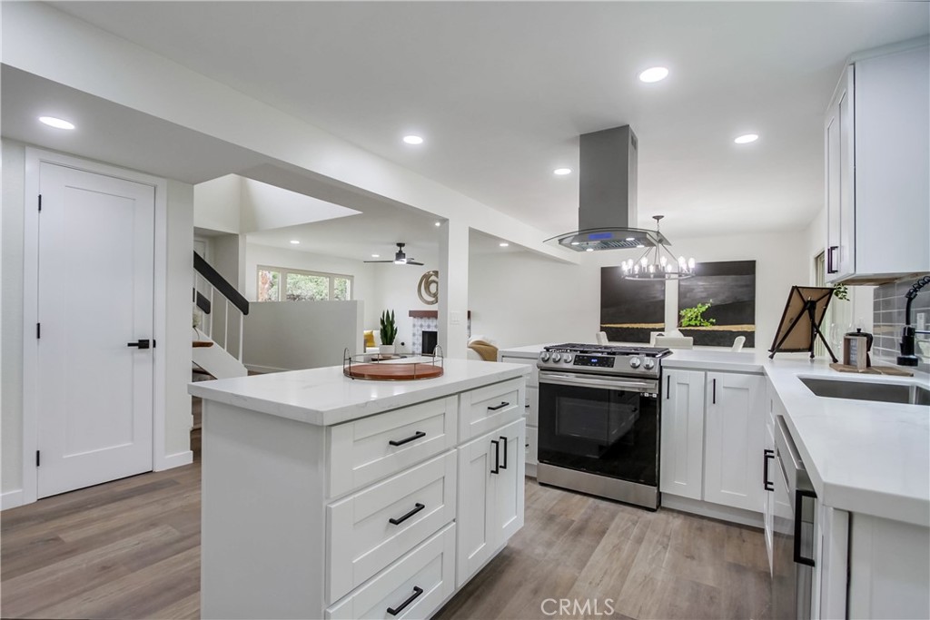 7942 Deerfield