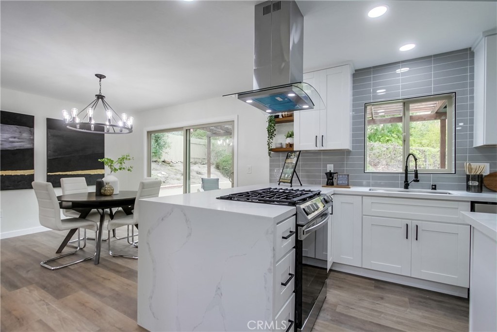 7942 Deerfield