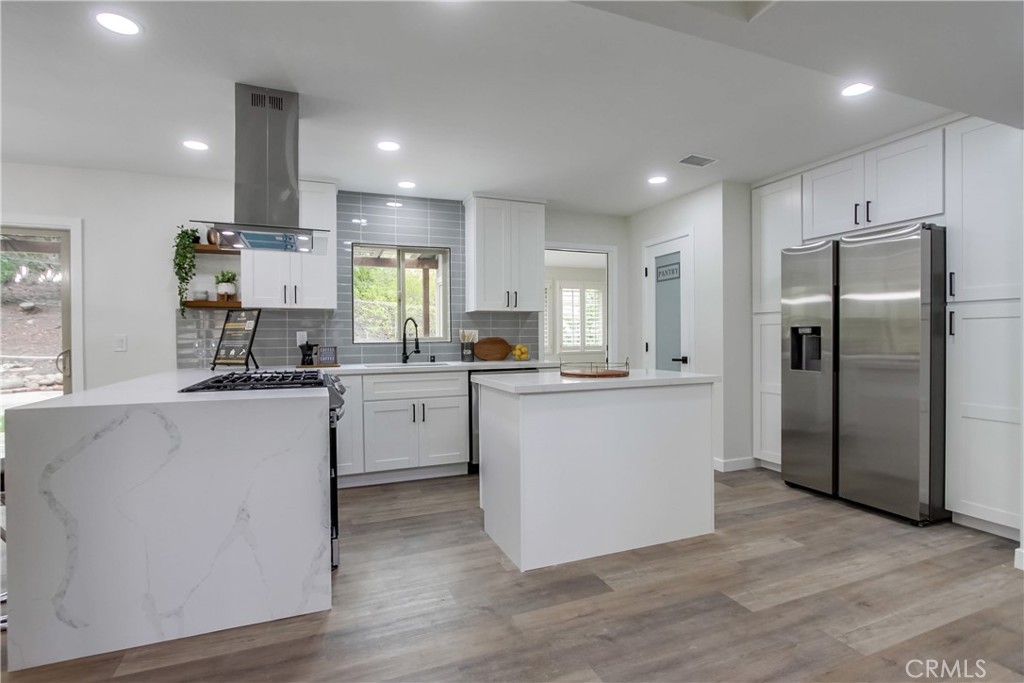 7942 Deerfield
