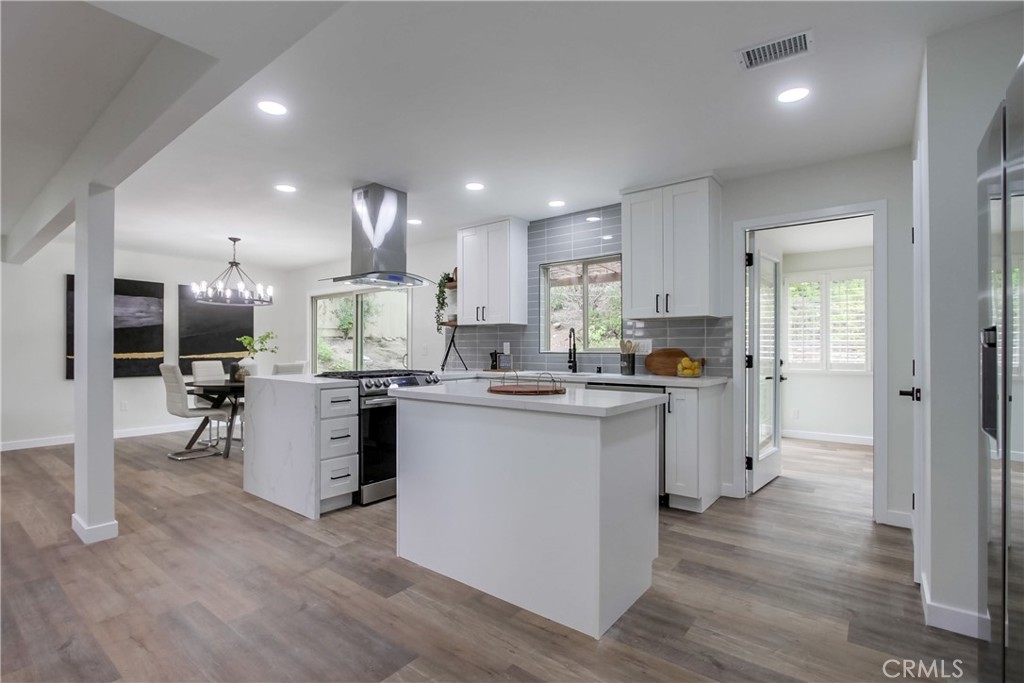 7942 Deerfield