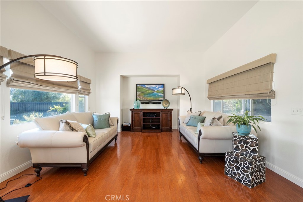 32903 Charmes