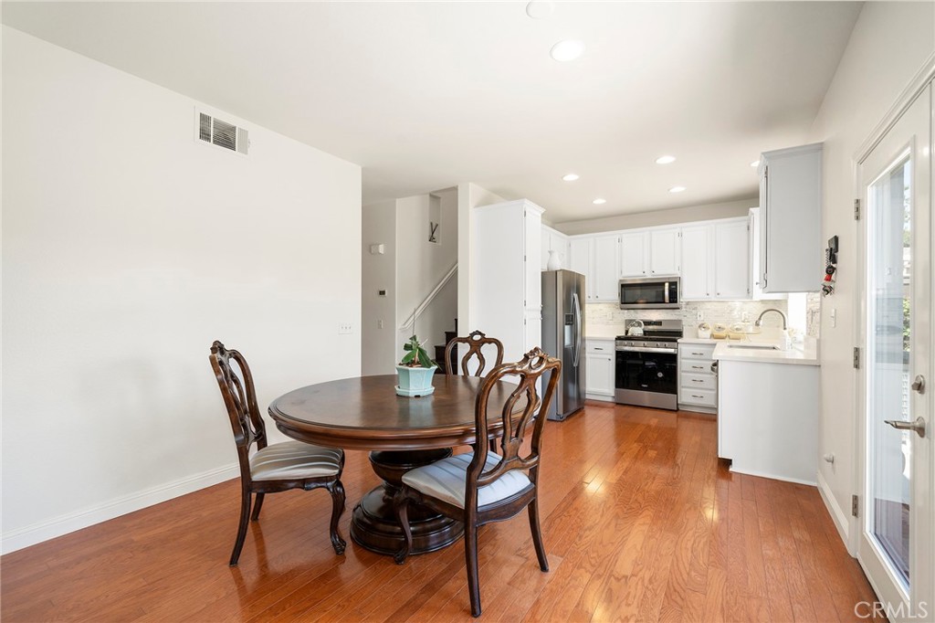 32903 Charmes